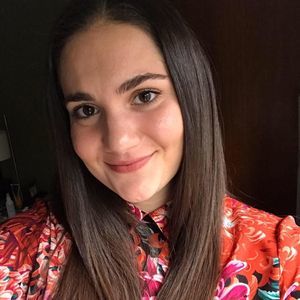 Meet your Posher, Julieta